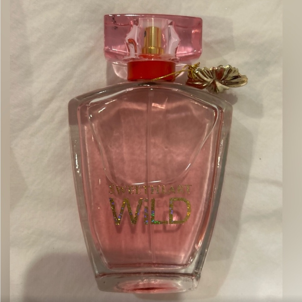 Wild Eau de Parfum for Women - Vibrant Red and Orange - Picture 2 of 4